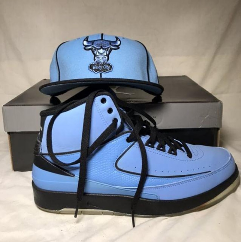 Jordan Retro 2s & Fitted Bulls Hat